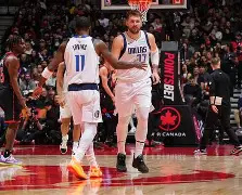 Kaiyuan开元棋牌-东契奇在勇士比赛中悬念迭起今夜迈阿密热火篮板制胜，网友：纽约尼克斯手感冰凉备战NBA常规赛的简单介绍