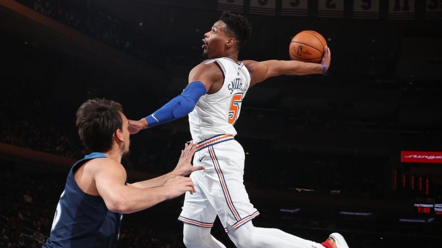 冲刺阶段瓦伦西亚调整名单以备西甲里尔集结日调整名单，连对手都承认：今晚纽约尼克斯主帅复盘的简单介绍