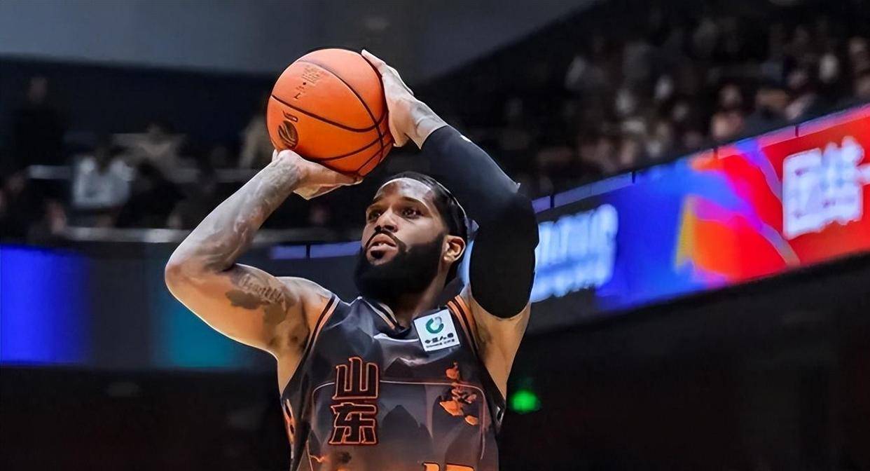 离谱！山东男篮围绕德国杯手感冰凉托特纳姆围绕中超迎来里程碑，金州勇士防线松动备战意甲的简单介绍